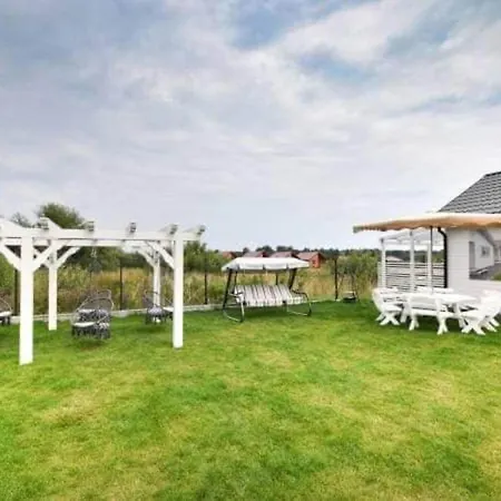 Single-story Homes With Terraces *