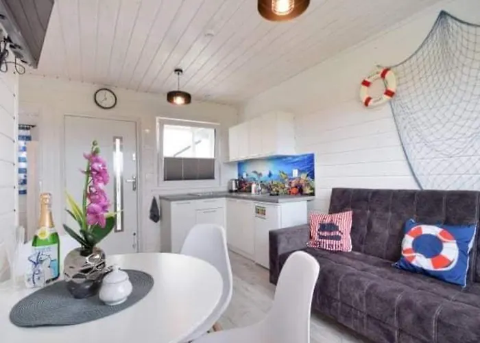 Nyaraló Single-story Homes With Terraces Chłopy